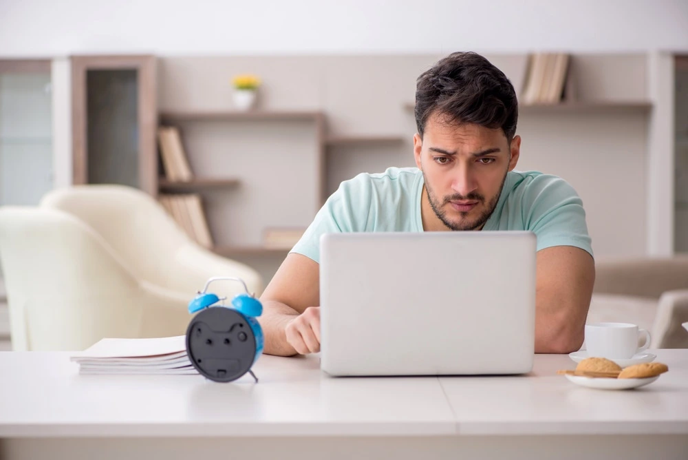 Laptop Freelancer